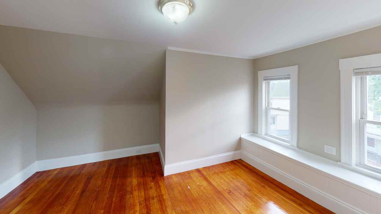 21 Pennsylvania Ave #23 - Photo 6 of 10