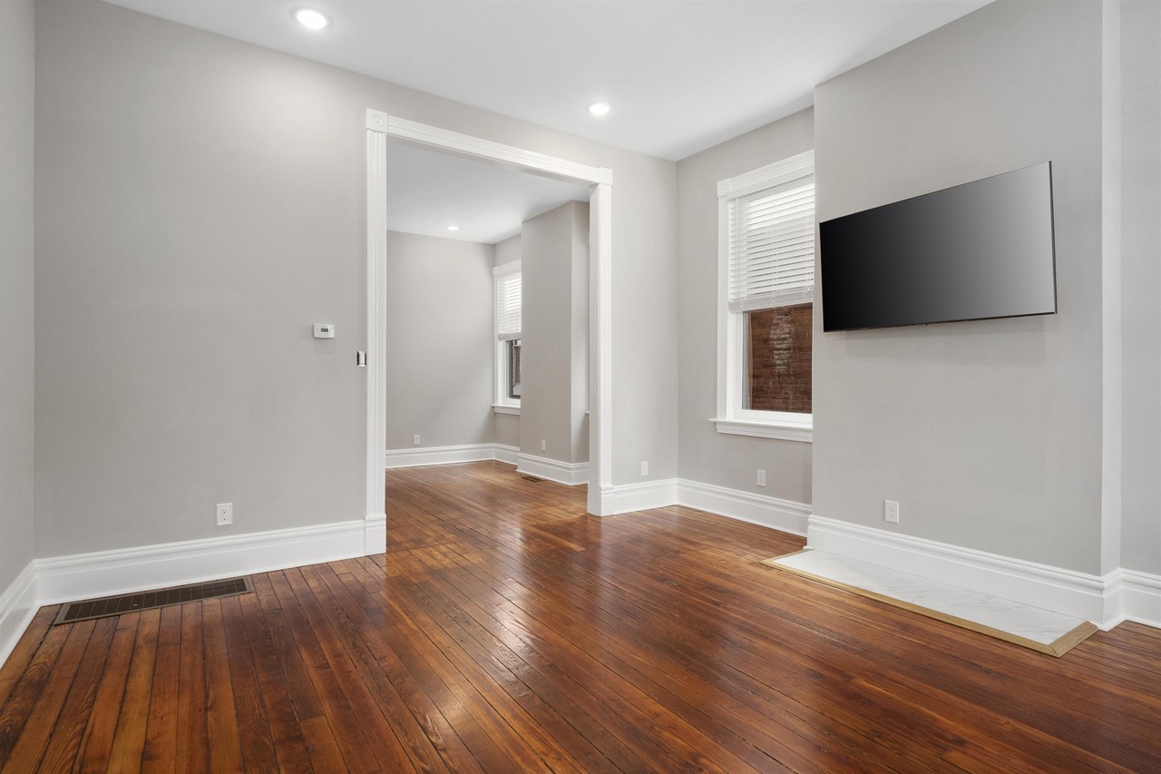 4244 Norfolk Ave #4244-1F - Photo 2 of 9