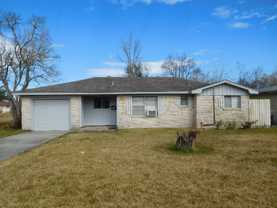 714 Temple Cir - Photo 1 of 1