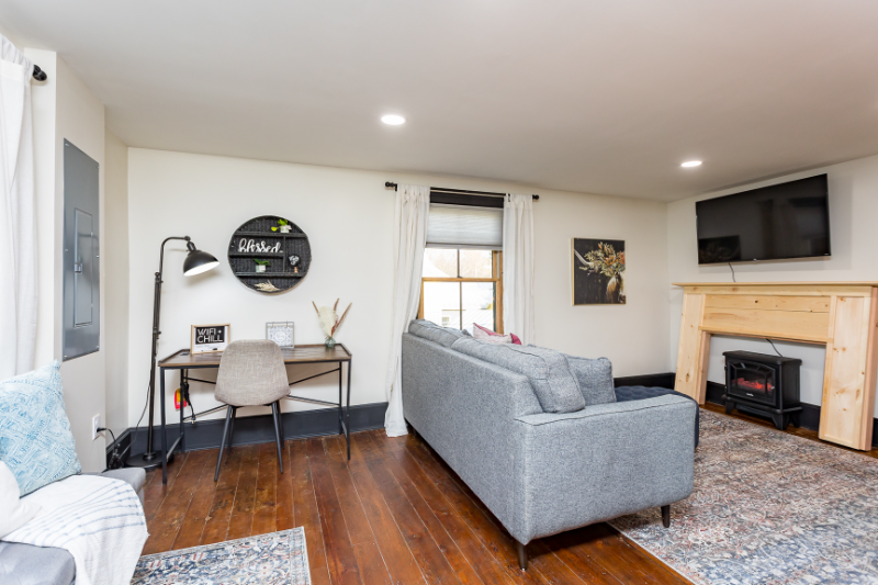 310 N Main St - Photo 2 of 20