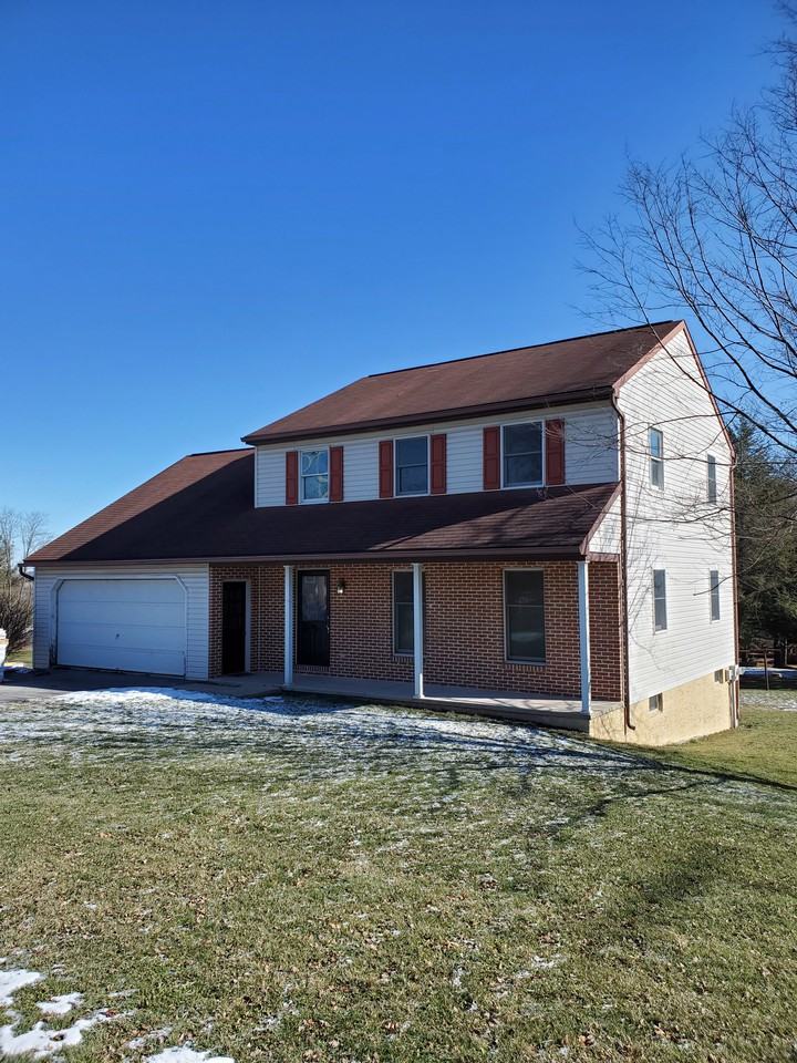 334 Broad St - Photo 2 of 40