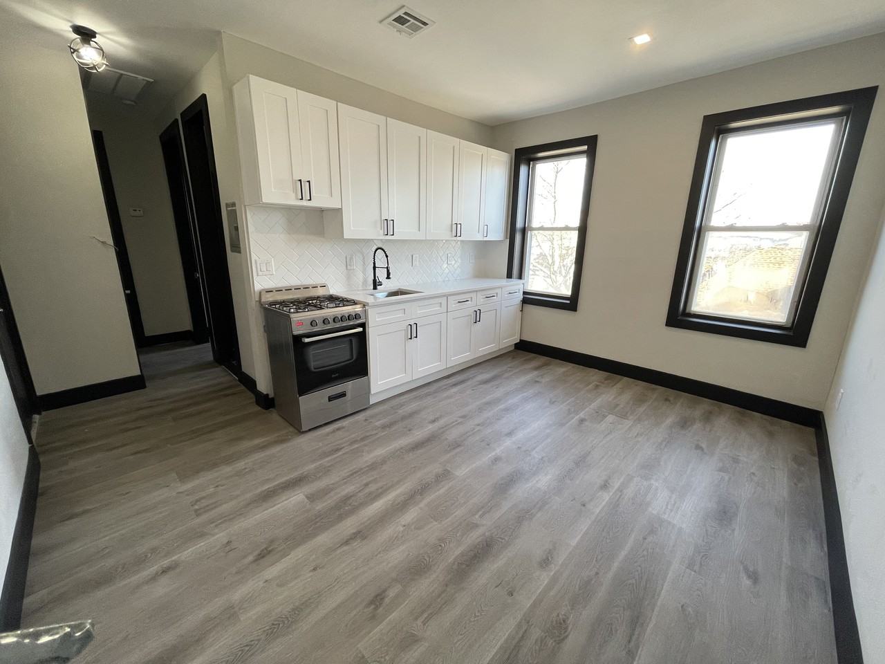 55 Lincoln St #407