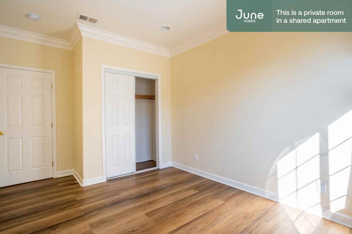 2530 25th Ave #B - Photo 2 of 24