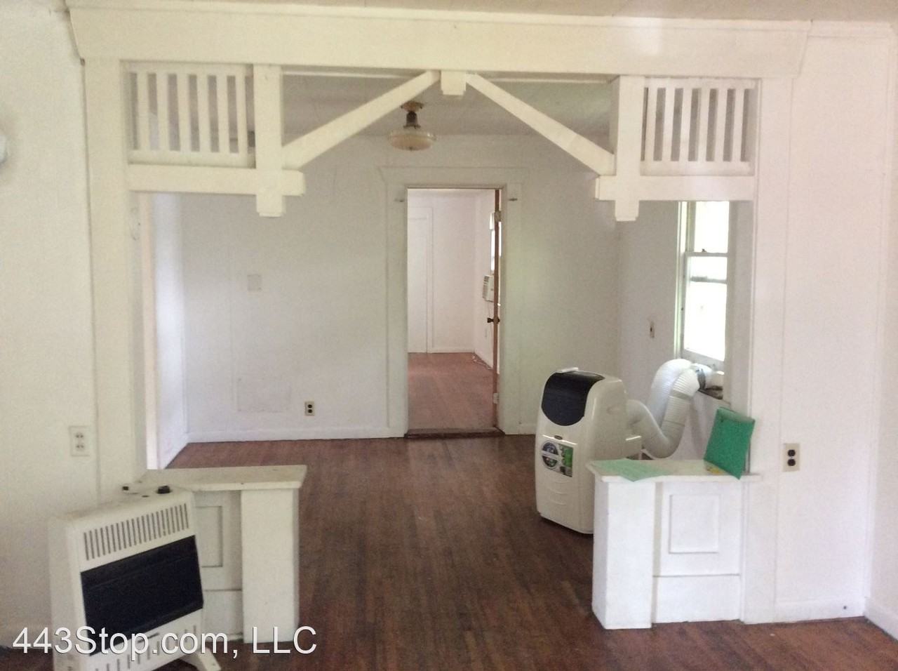 105 3rd Ave - Photo 2 of 2