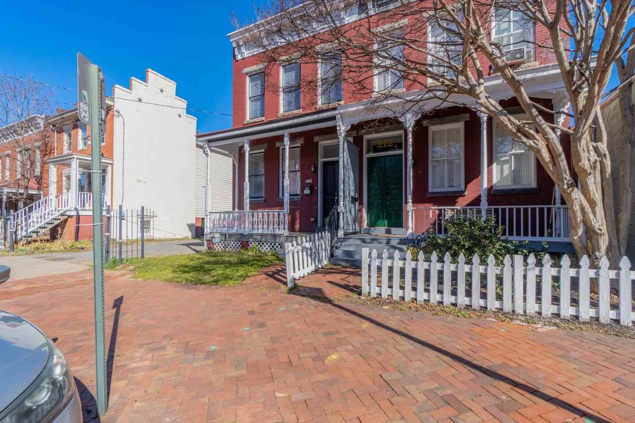 212 1/2 W Marshall St - Photo 2 of 31