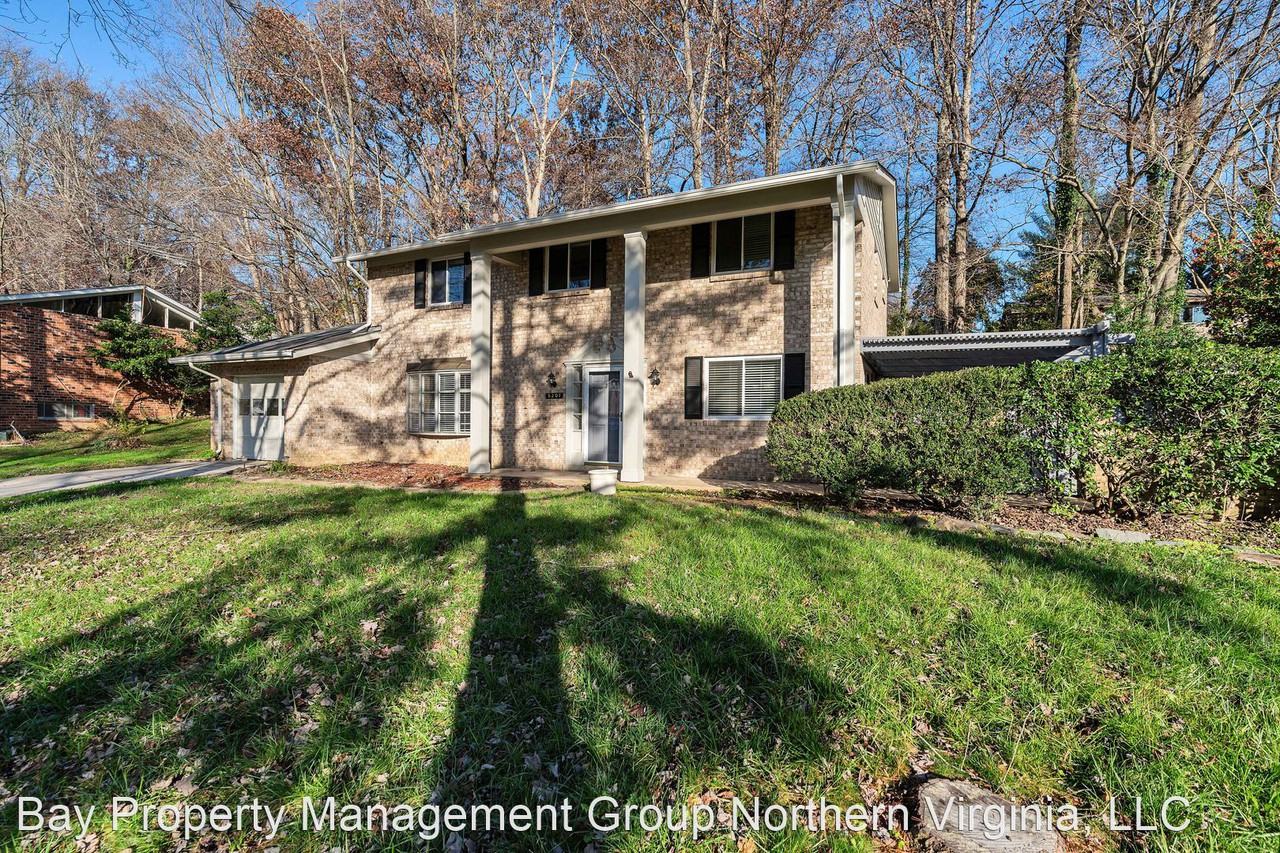 5207 Gainsborough Dr - Photo 2 of 33