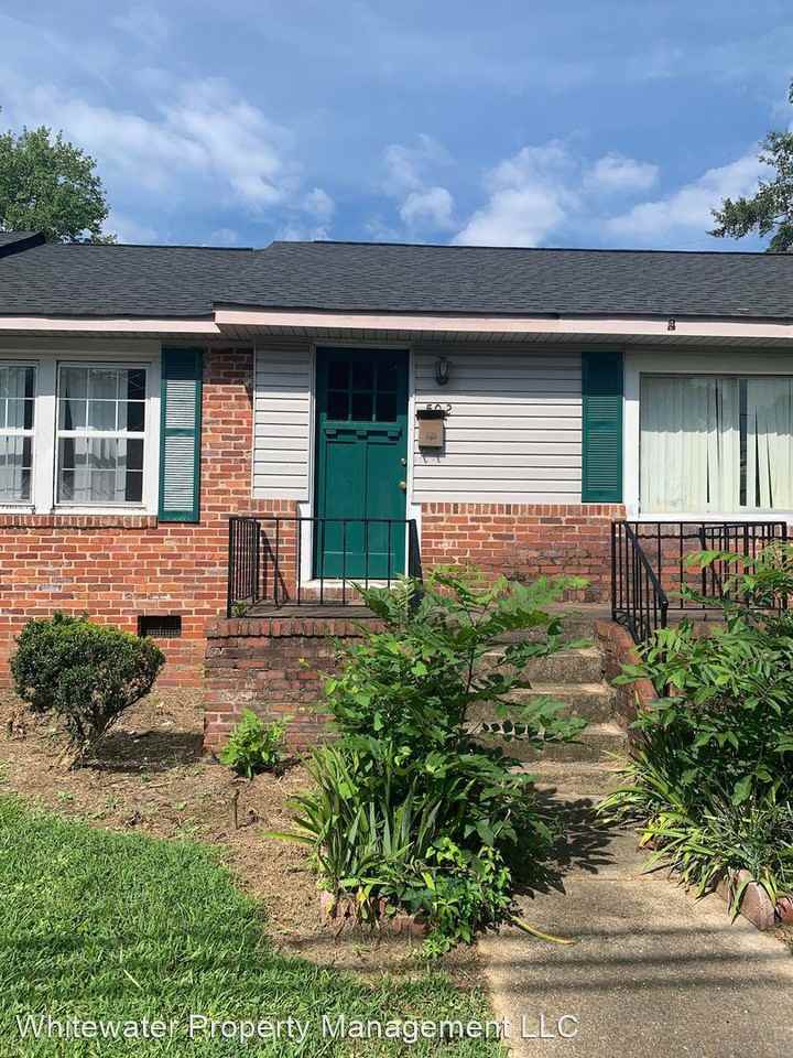 502 S Cherokee St - Photo 2 of 19