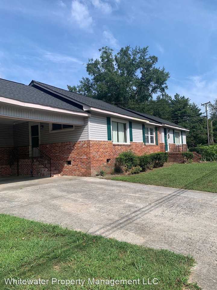 502 S Cherokee St - Photo 3 of 19