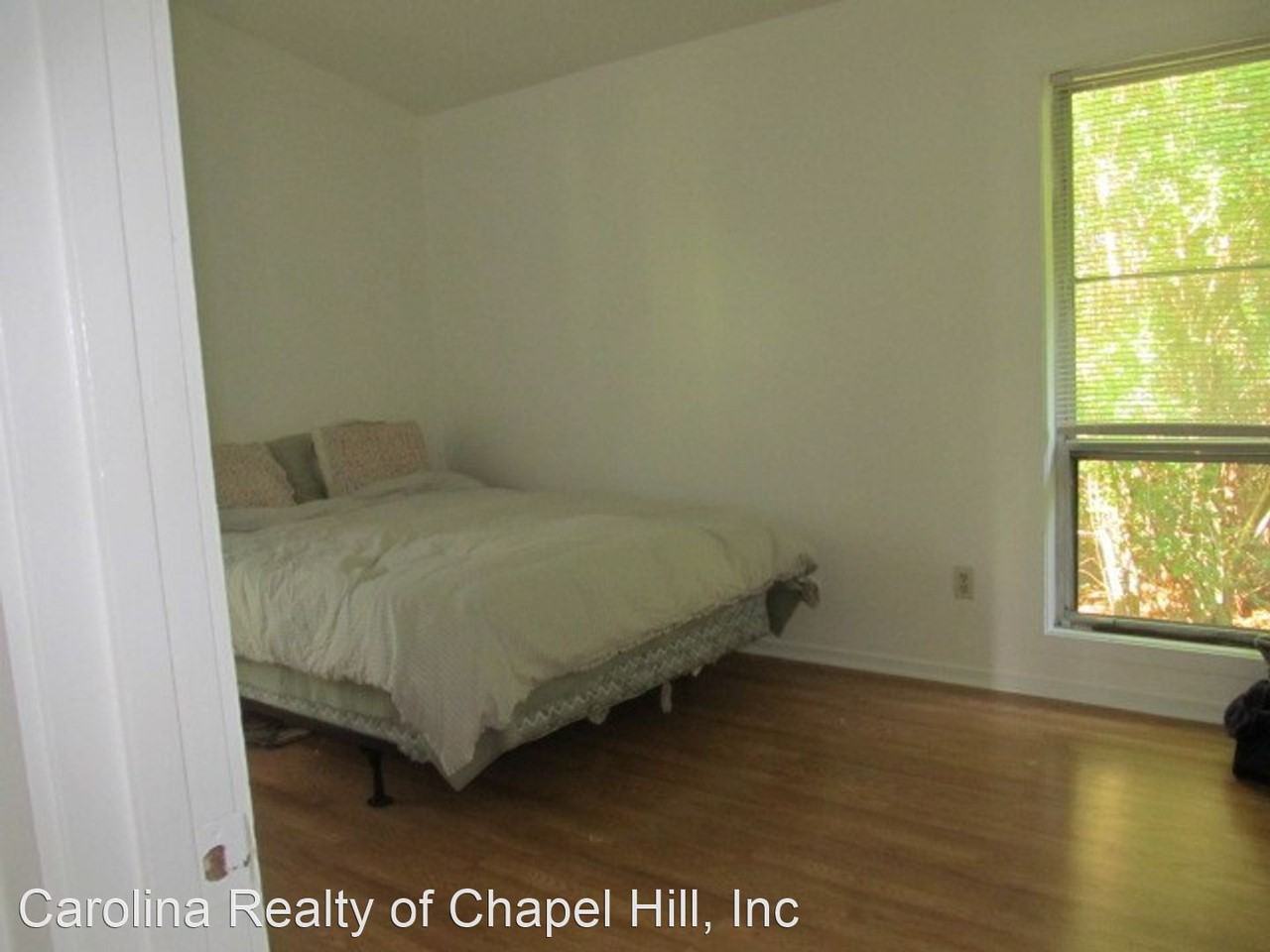 527 Manns Chapel Rd - Photo 3 of 5