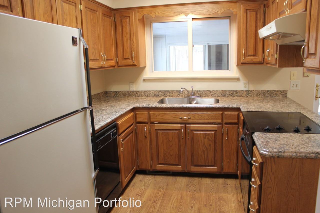 1795 N Donna Dr - Photo 3 of 22