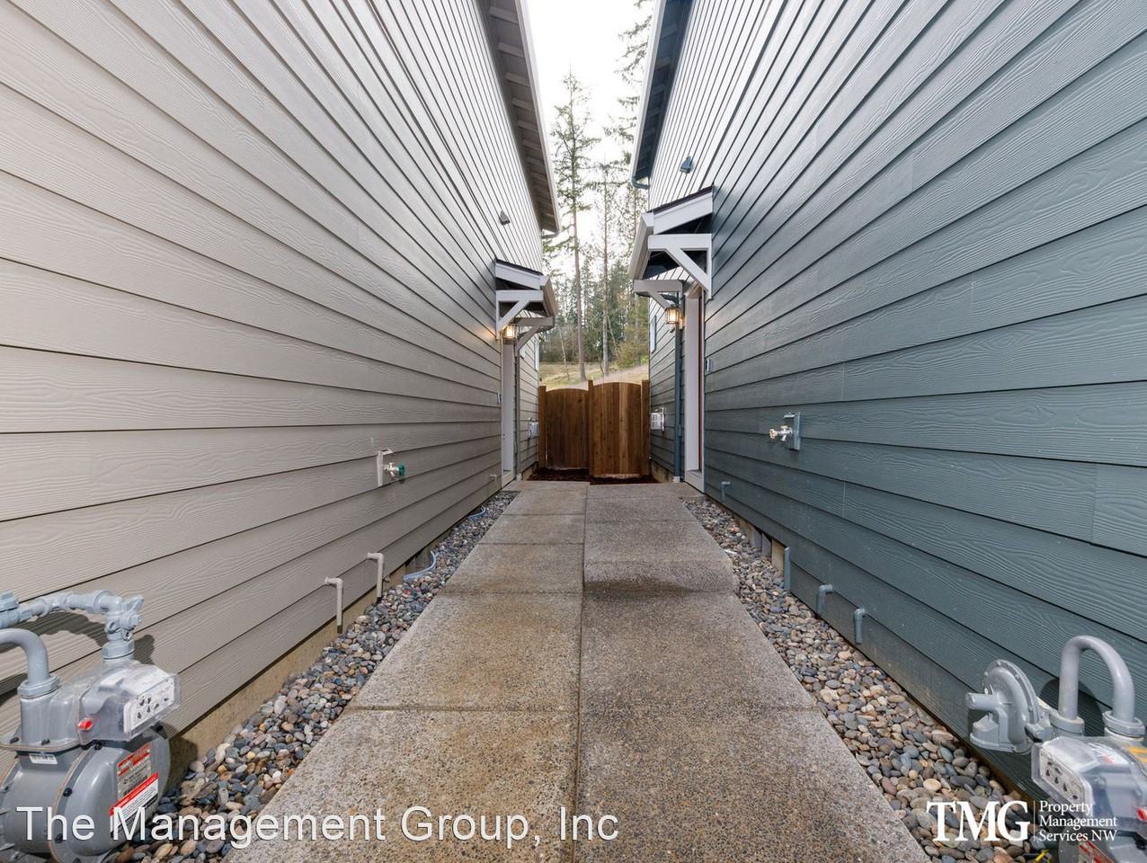 4231 S Waters Edge Way - Photo 3 of 30