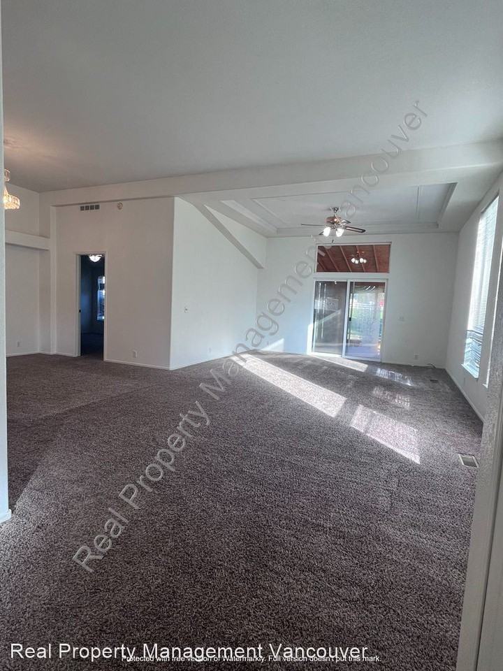 14715 Ne 115th Ct #A - Photo 3 of 22