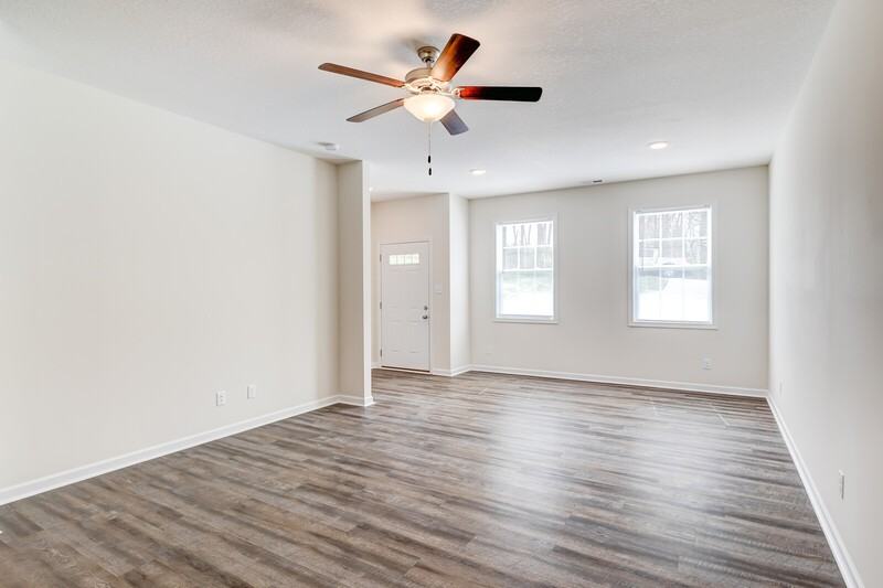 318 Bogle St - Photo 3 of 19
