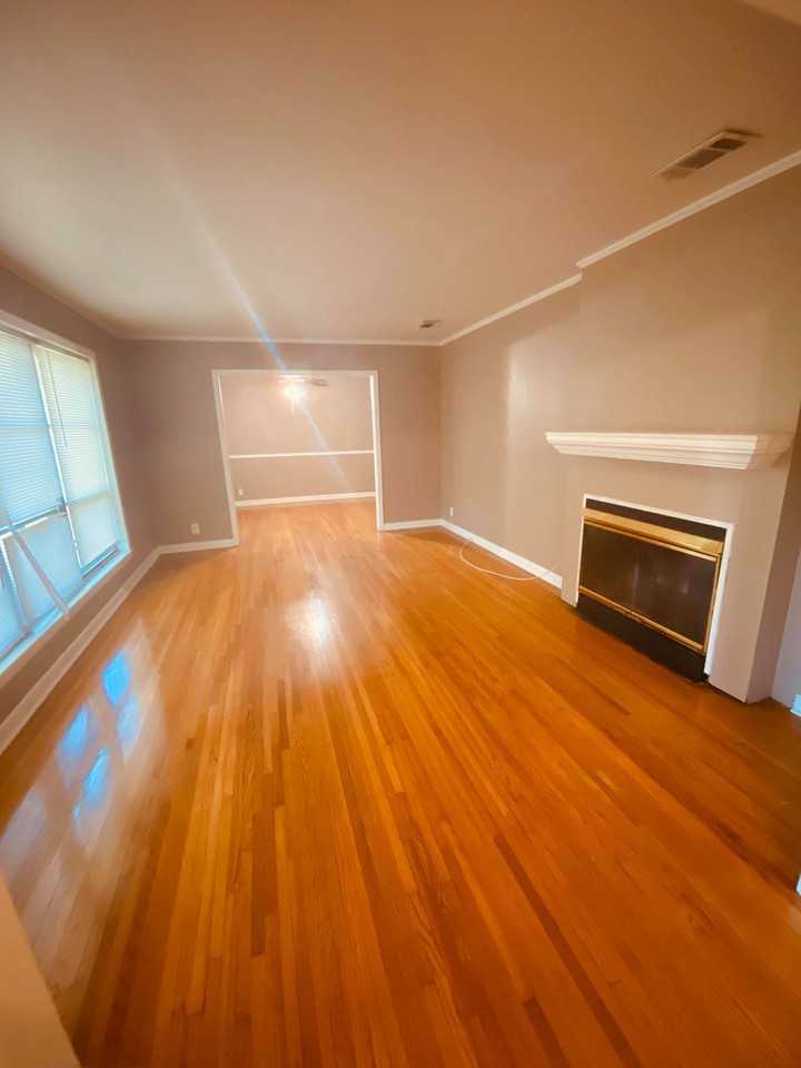 8650 Newfield Ln - Photo 2 of 22