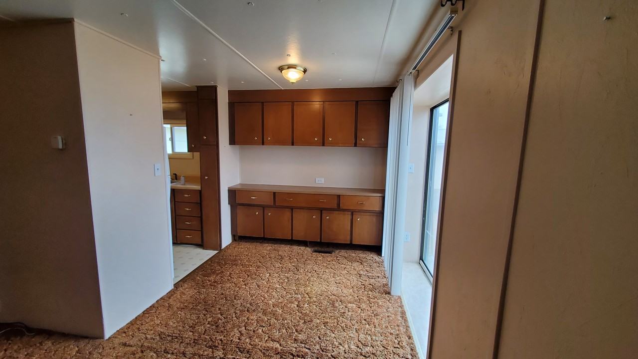 2727 E Ave - Photo 3 of 10