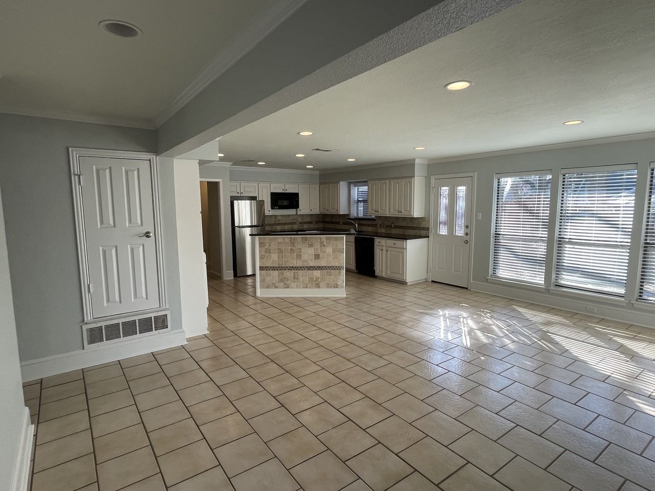 5408 Summit Ridge Trl - Photo 2 of 22