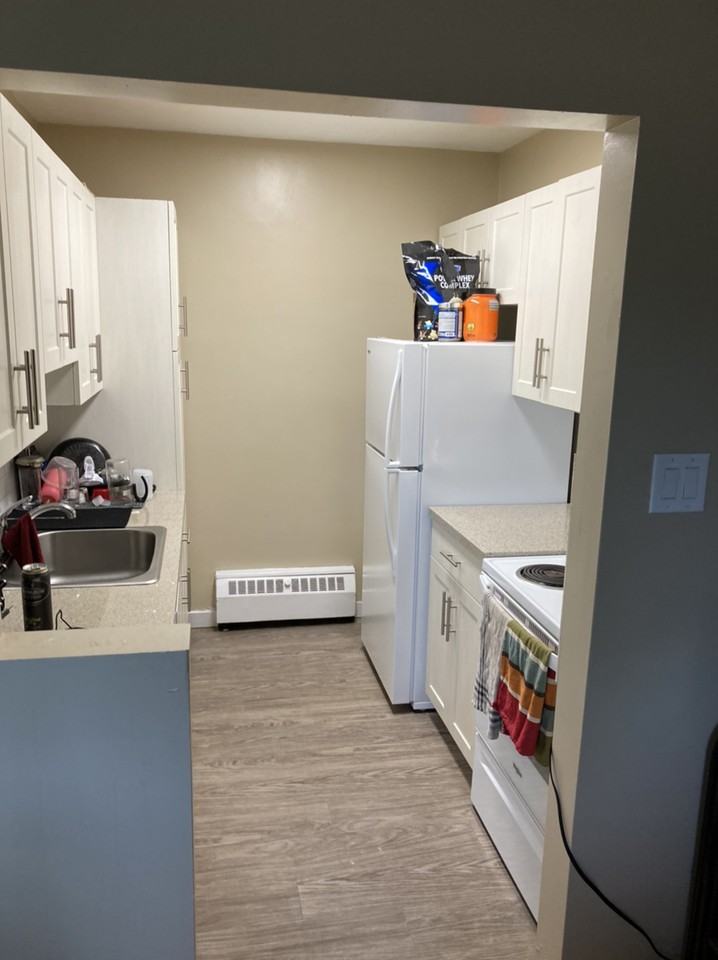 1650 Pembina Hwy - Photo 2 of 9