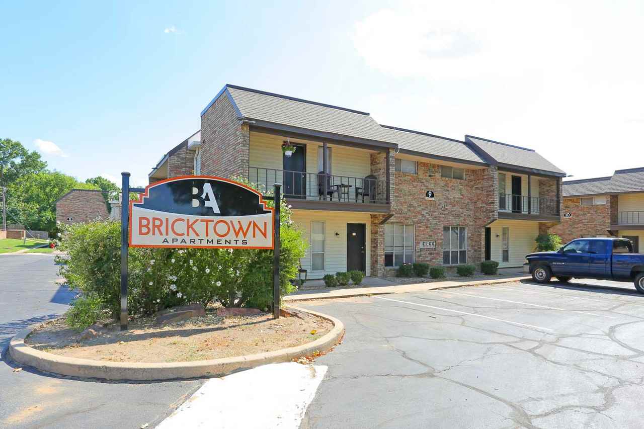 Bricktown Apartments - Photo 5 of 25