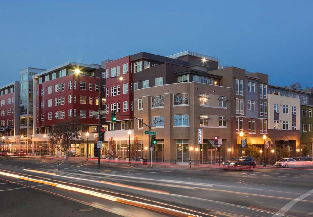 Lyric - Photo 5 of 49