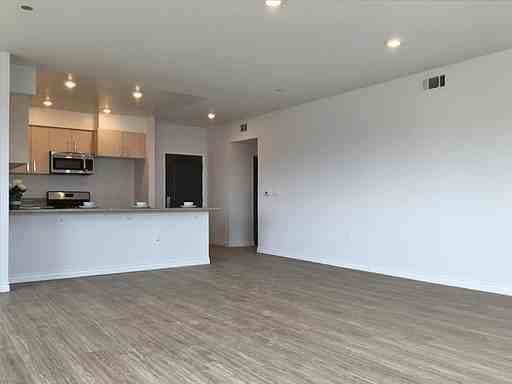 Burnet Apartments - Photo 3 of 8