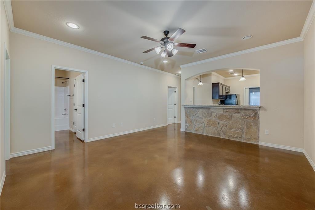 322 Newcomb Ln - Photo 2 of 20