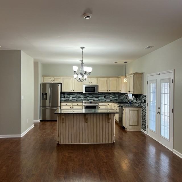 1043 Jade Ln #1 - Photo 3 of 40