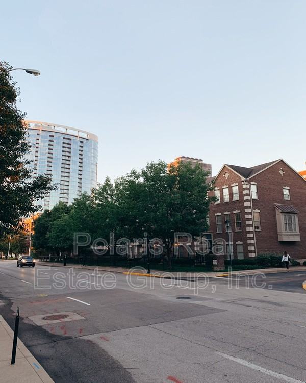223 N New Jersey St #D - Photo 2 of 24