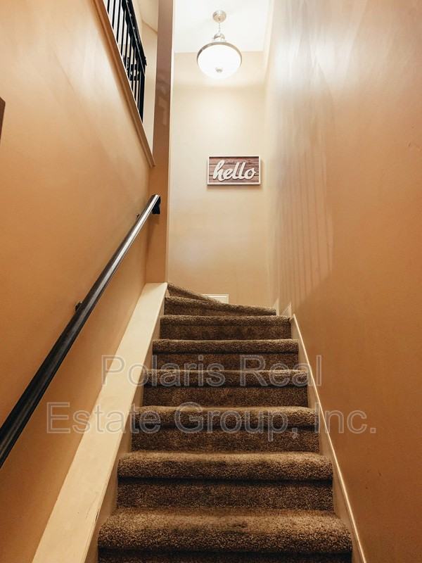 223 N New Jersey St #D - Photo 4 of 24