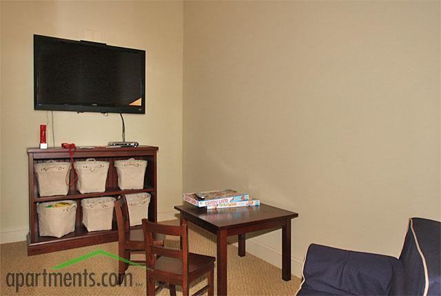 SoundSide Apartments - Photo 3 of 30