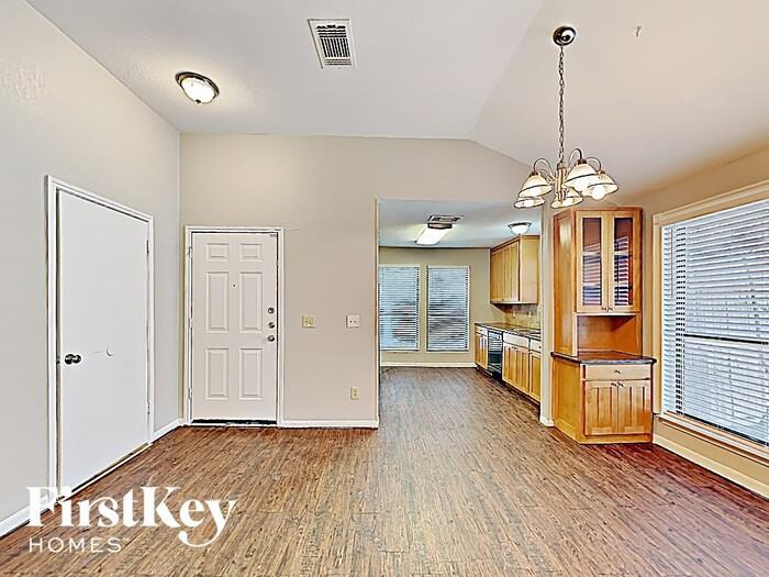 6201 British Ln - Photo 3 of 16