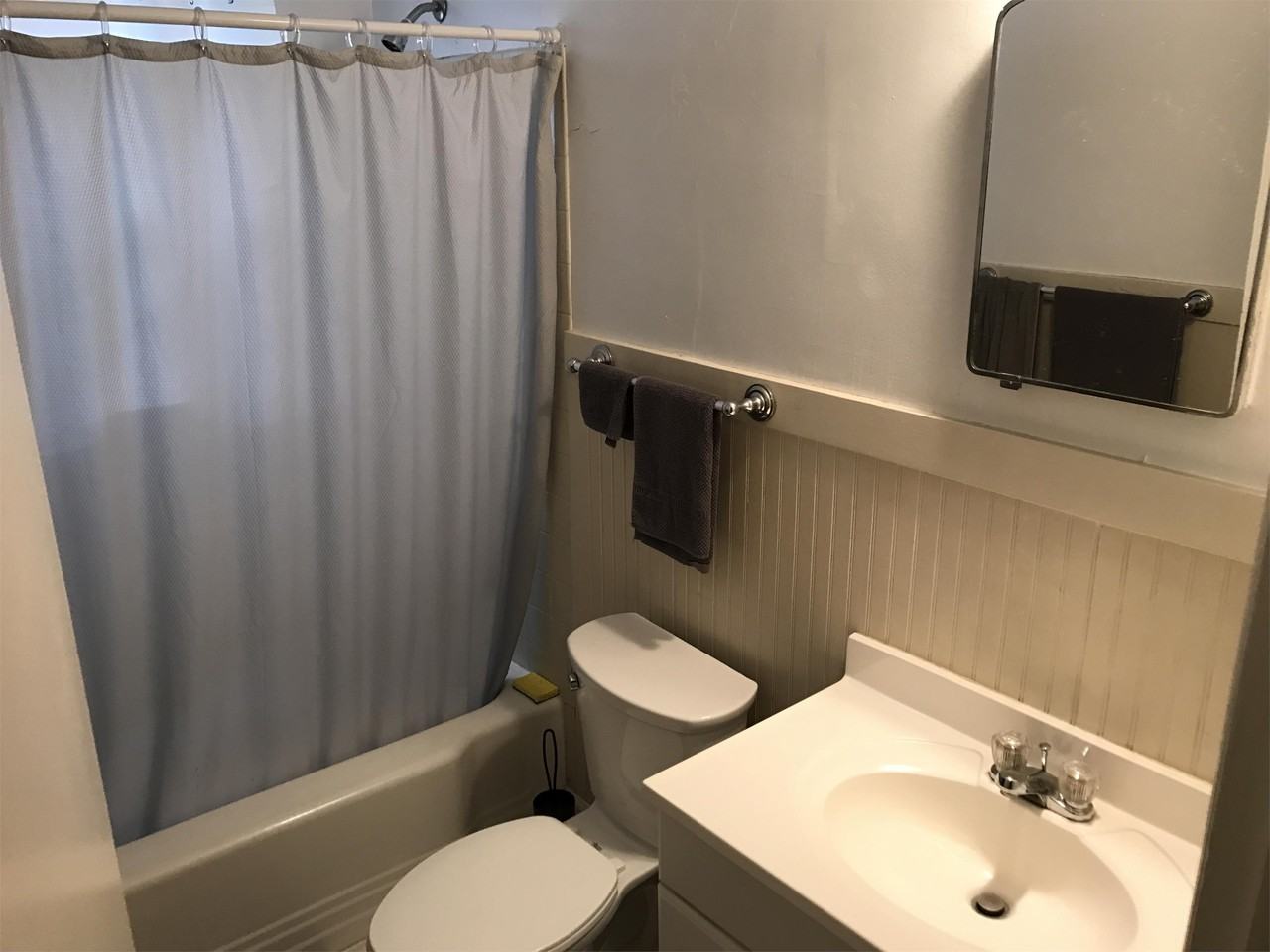 1609 Kenilworth Ave #1 - Photo 6 of 13