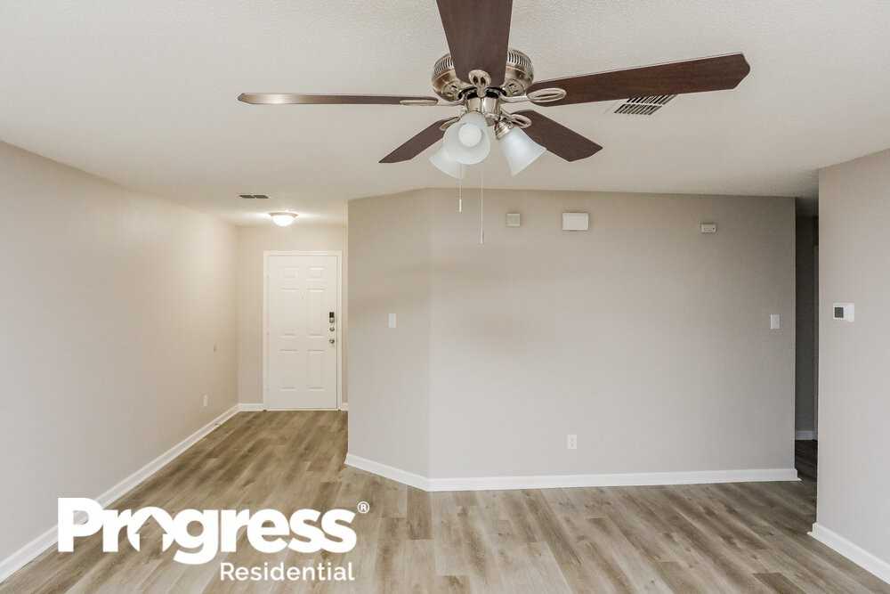 3014 Limestone Hill Ln - Photo 3 of 16