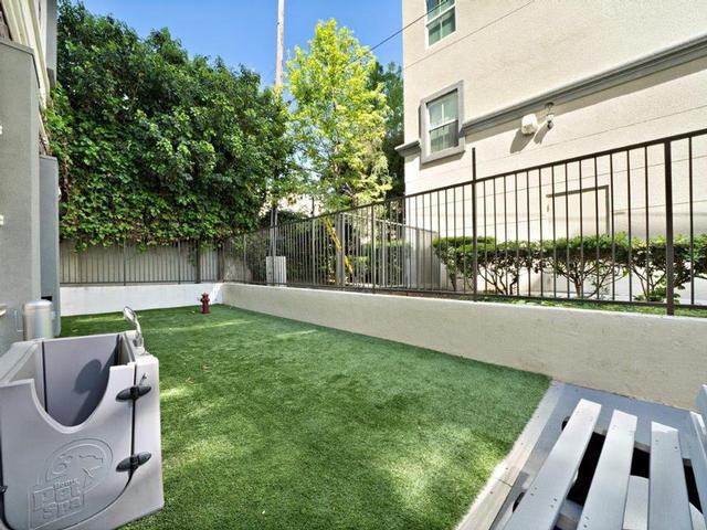 5353 Wilshire Blvd - Photo 5 of 36