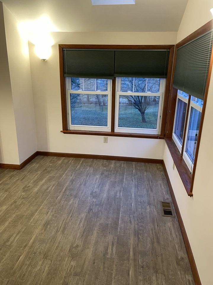 451 Steele Hollow Rd - Photo 2 of 9