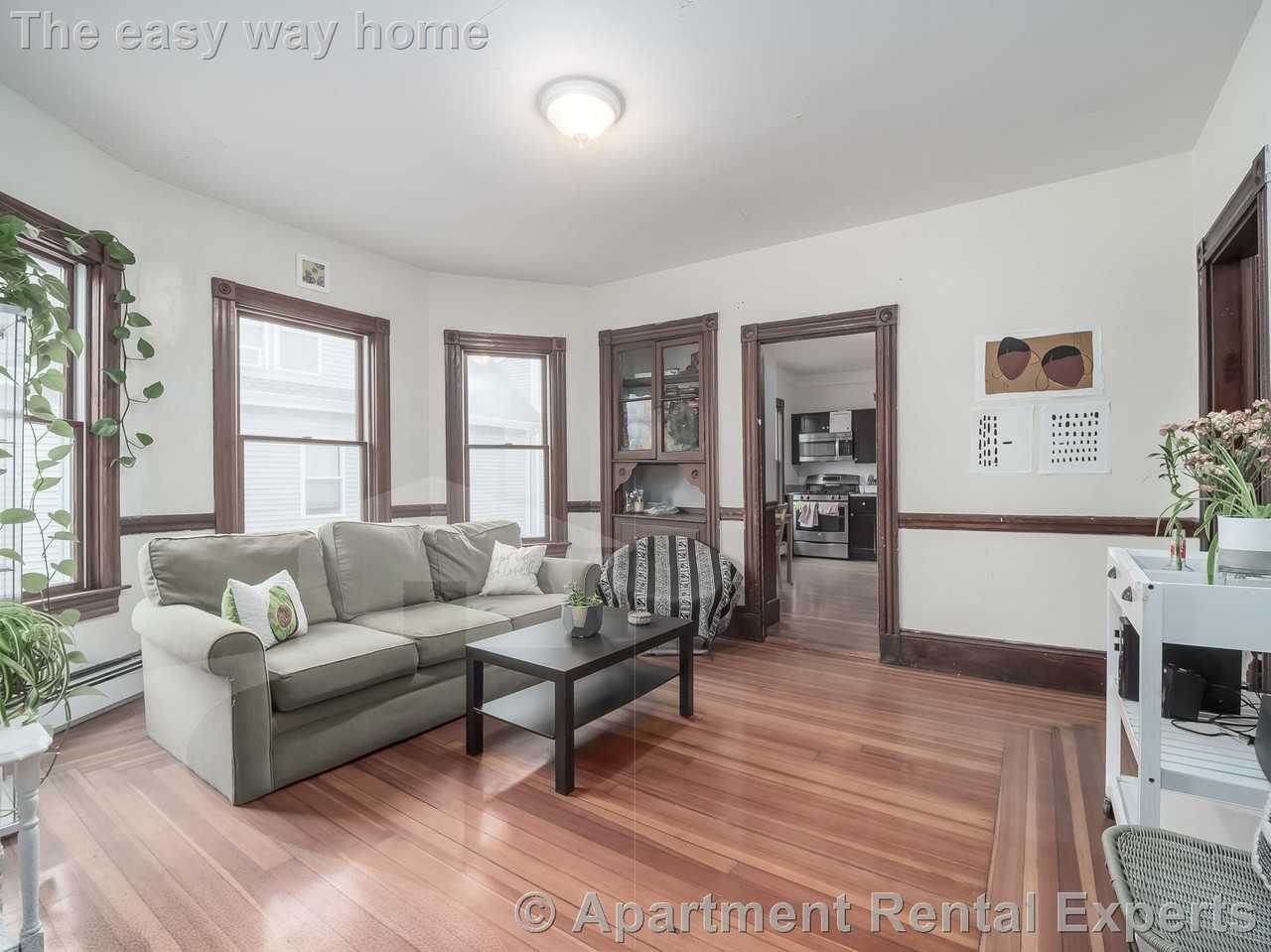 318 Beacon St #2 - Photo 6 of 16