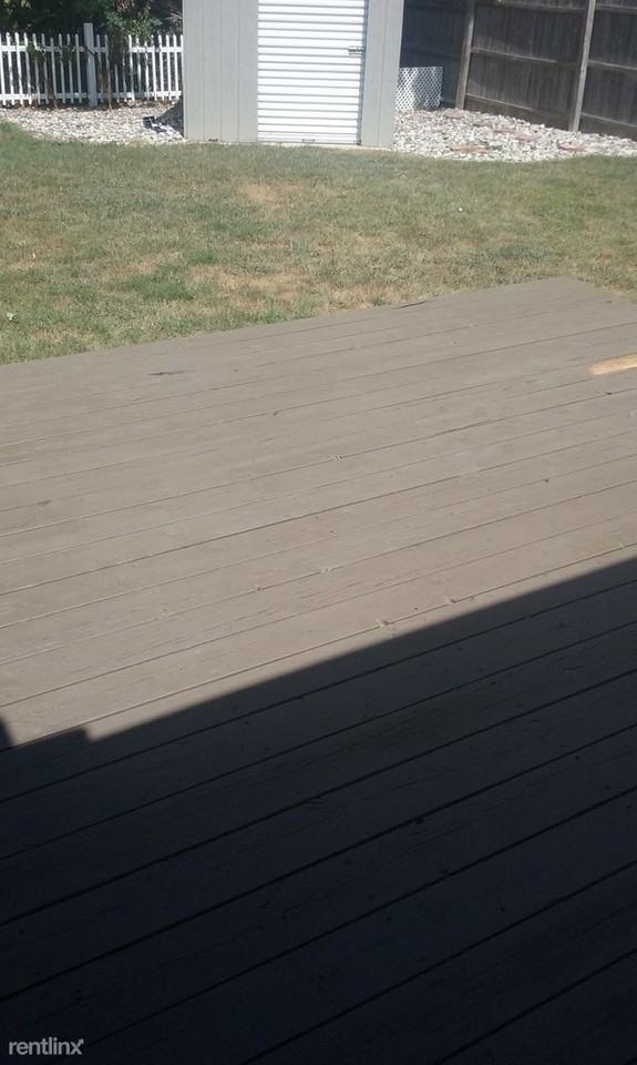 3990 Keller Rd - Photo 3 of 10