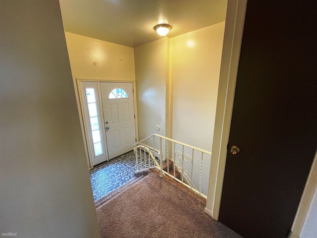186 Summit View Ct - Photo 2 of 14