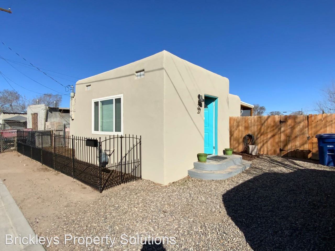 2227 Hollywood Ave Nw - Photo 2 of 16