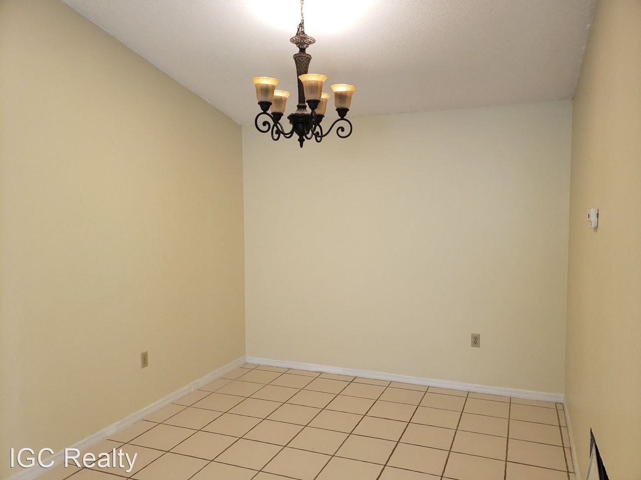 3964 Bayberry Dr - Photo 2 of 20