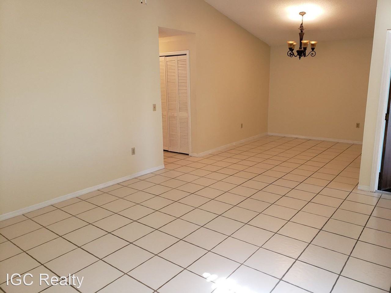 3964 Bayberry Dr - Photo 3 of 20