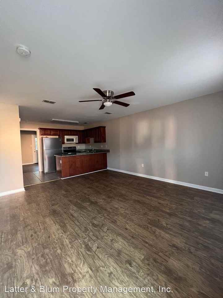 13099 Tracewood Drive - Photo 2 of 8