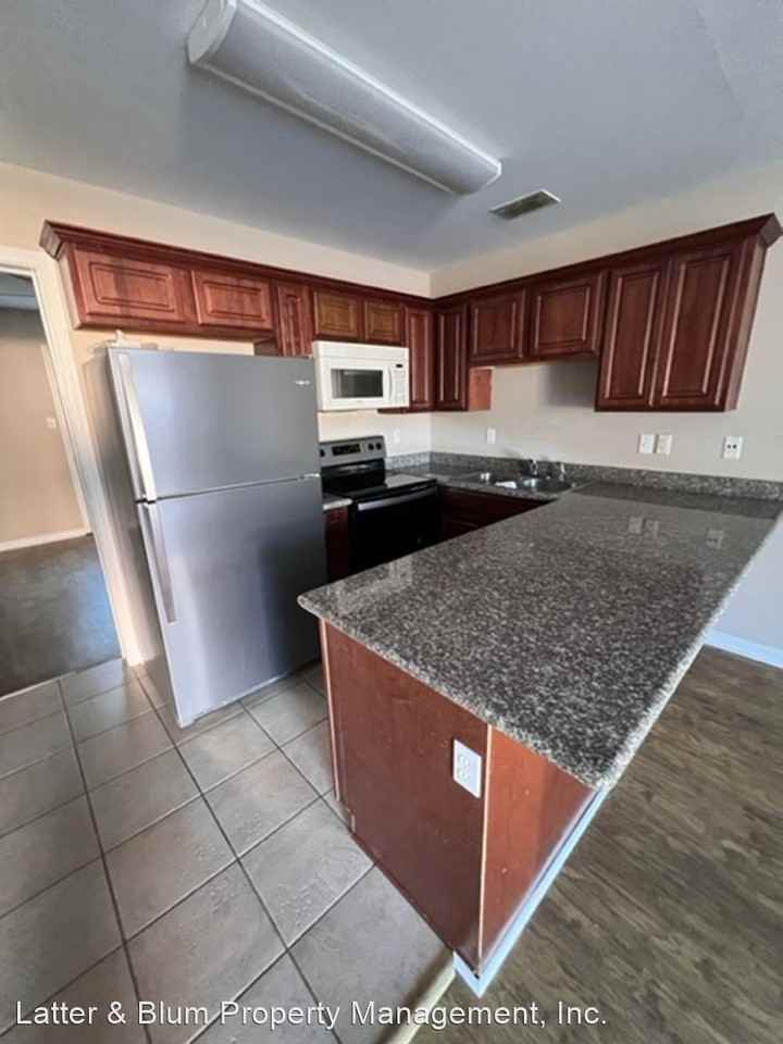 13099 Tracewood Drive - Photo 3 of 8