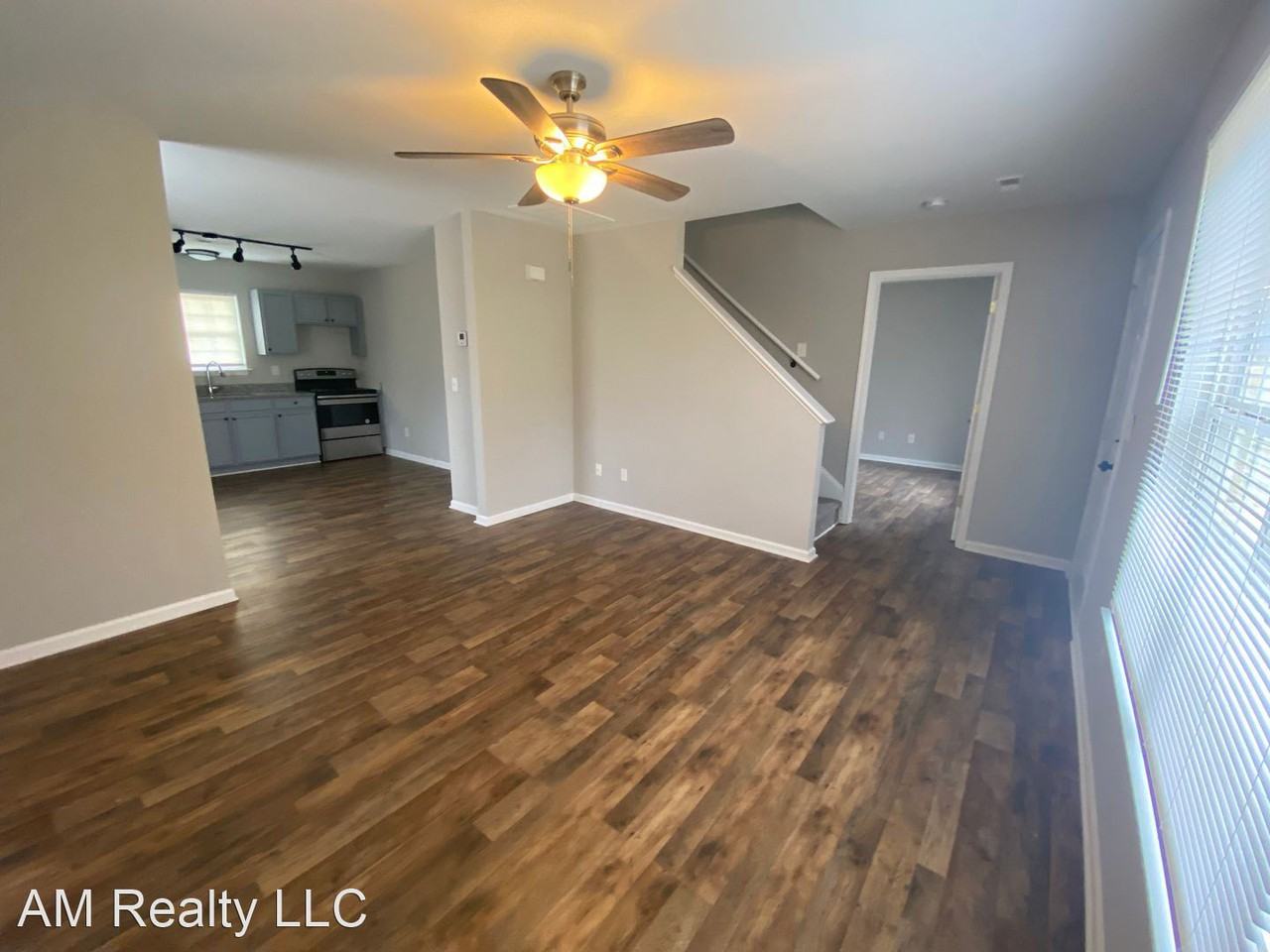 2421 Elmin St - Photo 2 of 24