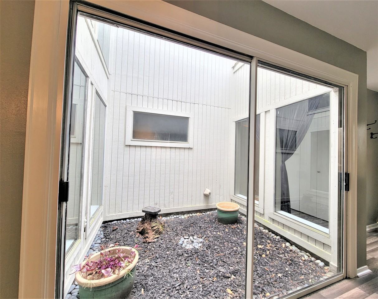 13122 Waldemere Dr - Photo 3 of 15