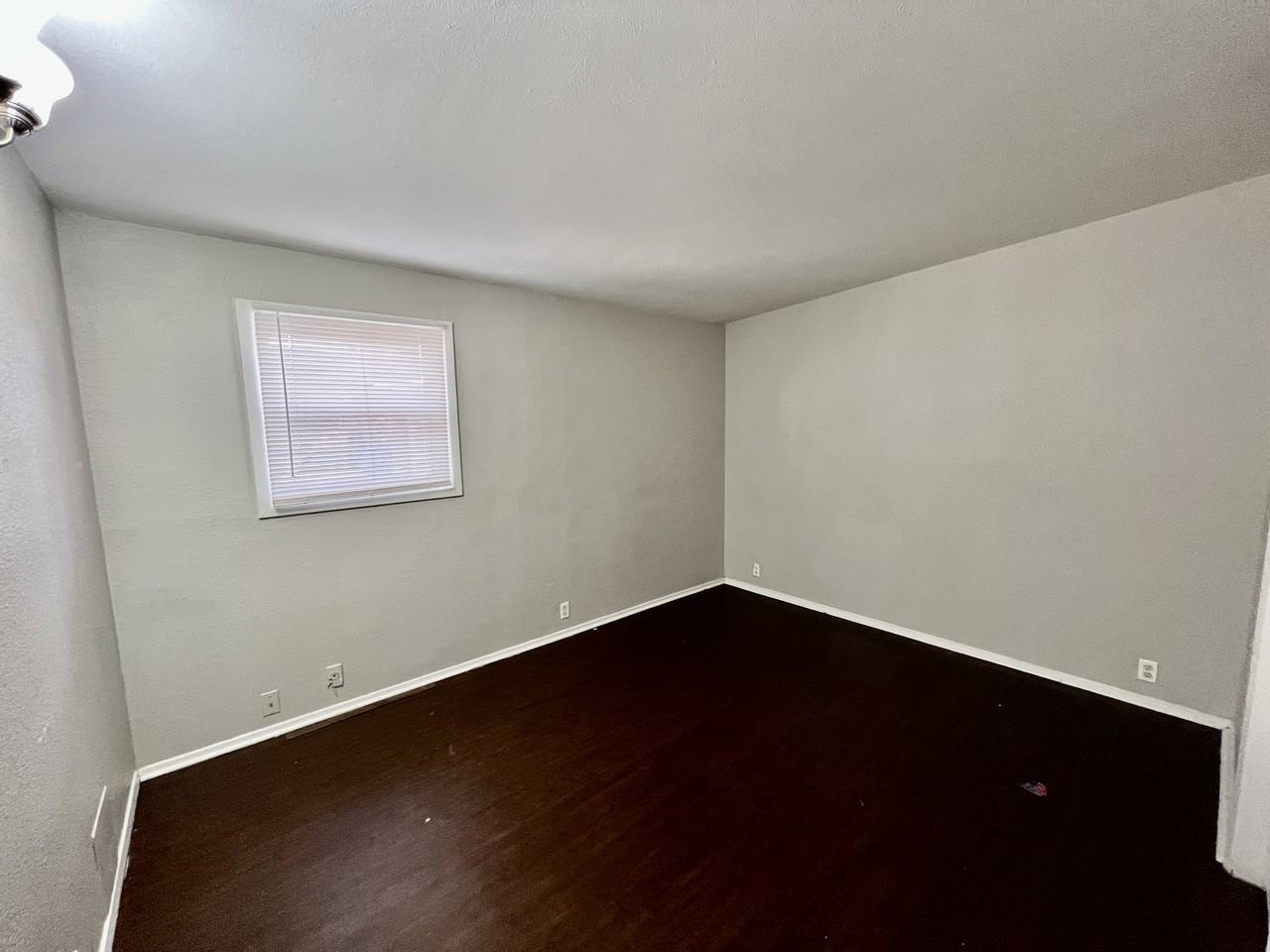2824 65th St - Photo 2 of 7