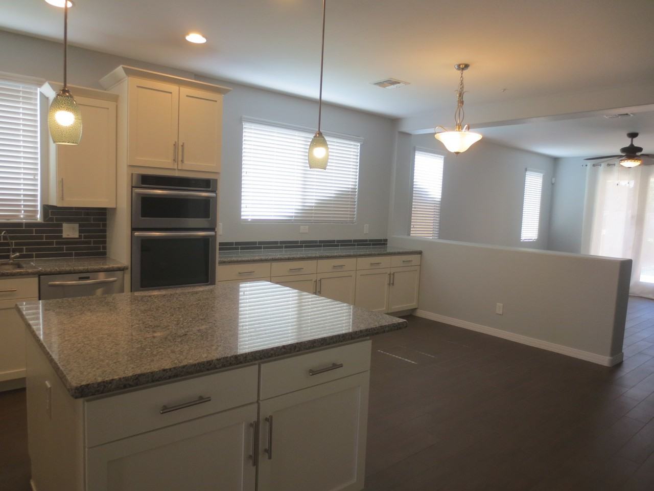 3636 E Lodgepole Dr - Photo 3 of 23