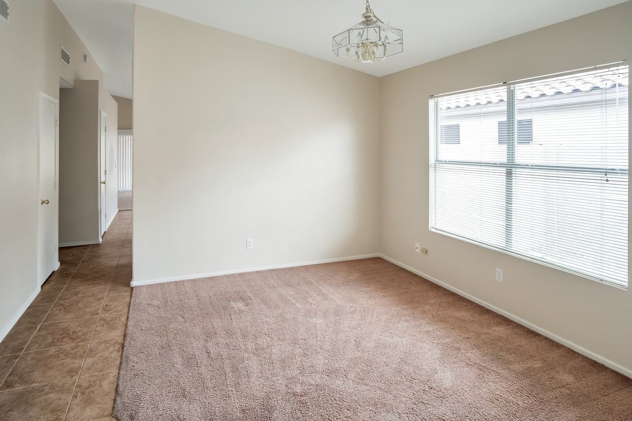 1200 W Kingbird Dr - Photo 3 of 17