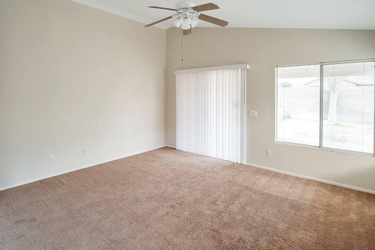 1200 W Kingbird Dr - Photo 7 of 17