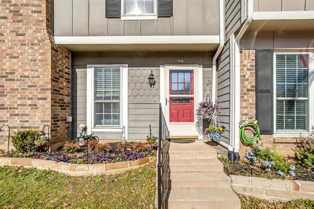 32 Abbey Rd - Photo 2 of 38