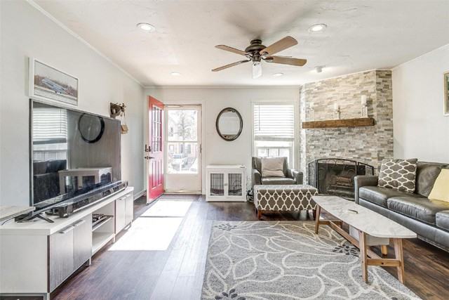 32 Abbey Rd - Photo 3 of 38